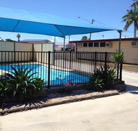 Shell Motel Pearly Shell Motel - Accommodation Rockhampton