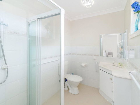 Shellcot - Close To Beach - Free WIFI - Accommodation Rockhampton 3