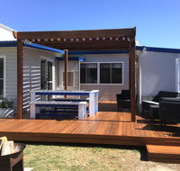 Shellharbour Beach Cottage - walk onto Patrolled beach with flags in summer - Accommodation Rockhampton