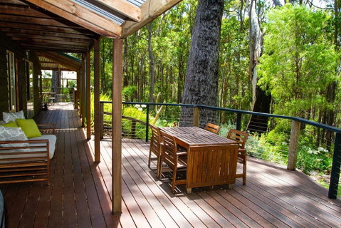 Silvertrees - Accommodation Rockhampton 3