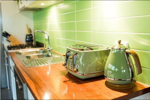 Sinnamons Cottage - Accommodation Rockhampton 2
