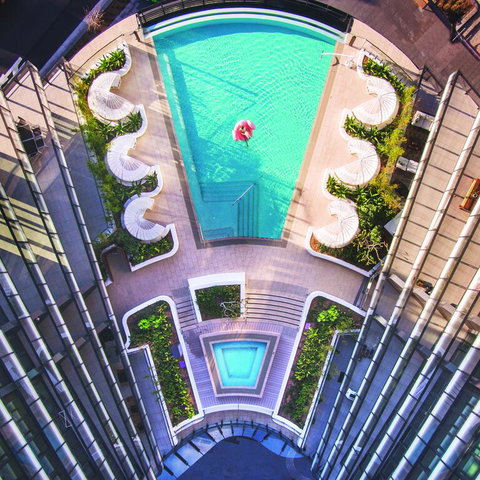 SKYE Suites Green Square - Accommodation Rockhampton 3