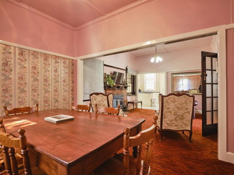 Skymirror Cottage - Accommodation Rockhampton 3