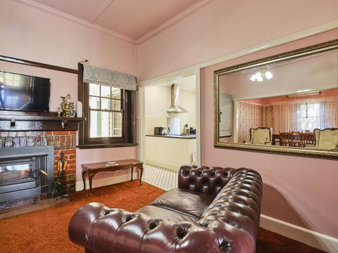 Skymirror Cottage - Accommodation Rockhampton 2