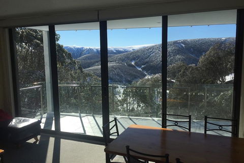 Snow Ski Apartments 22 - Accommodation Rockhampton 0