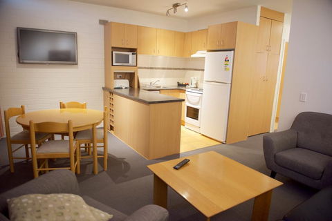 Snow Ski Apartments 24 - Accommodation Rockhampton 0