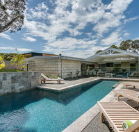 Sorrento Beauty with Sparkling Pool - Accommodation Rockhampton