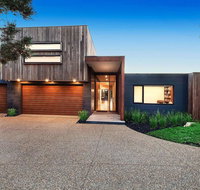 Sorrento Luxury Home - Accommodation Rockhampton
