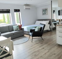South Terrace 'Nesuto'  Smart TV  WiFi - Accommodation Rockhampton