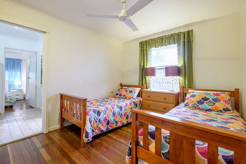 Southside Central Unit - Accommodation Rockhampton 3