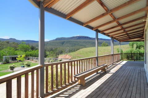 Spring Grove Dairy - Picturesque Views! - Accommodation Rockhampton 1