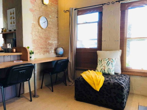 Stanton House, Central,Pets Welcome,Free WiFi&Breakfast! - Accommodation Rockhampton 1