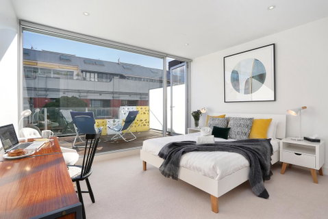 StayCentral On Oxford Penthouse - Accommodation Rockhampton 0