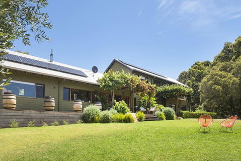 Stella - Accommodation Rockhampton 2