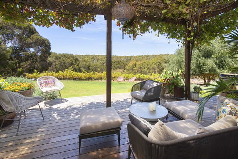 Stella - Accommodation Rockhampton 0