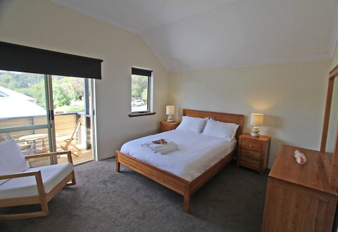Stones-Throw - Accommodation Rockhampton 3