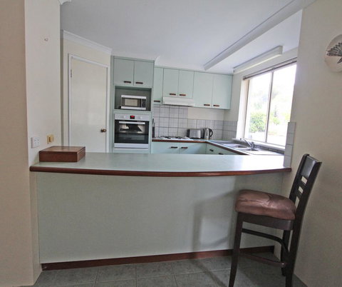Stones-Throw - Accommodation Rockhampton 1