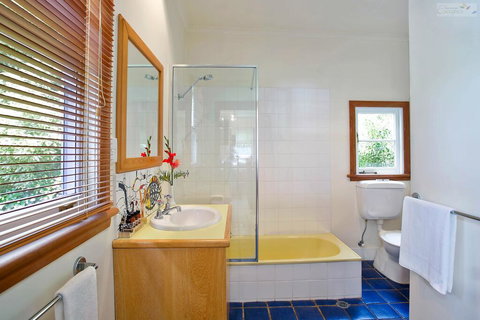 Stonewall Cottage And Studio - Accommodation Rockhampton 1