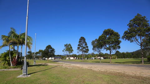Stoney Park Holiday Park - Accommodation Rockhampton 0