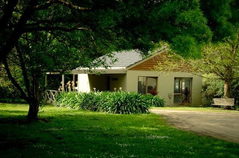 Stony Creek Cottages - Accommodation Rockhampton 0