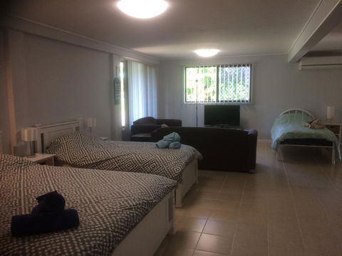 Stretton Lane - Accommodation Rockhampton 1