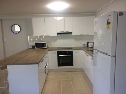 Stretton Lane - Accommodation Rockhampton 0