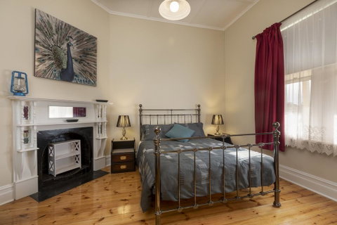 Strothers Farm House - Accommodation Rockhampton 3