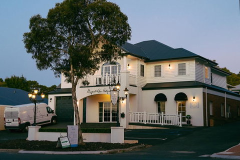Studio Guest Suites - Accommodation Rockhampton 2