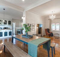 Stunning Mountain Getaway Leura- 3 BRM 1.5 Bath - Accommodation Rockhampton