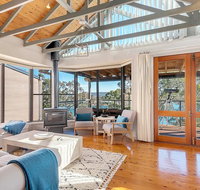 STUNNING WATERFRONT ESCAPE AT DALEYS POINT - Accommodation Rockhampton