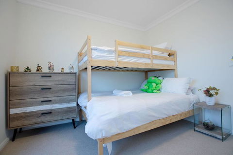 StylishTownhouse@Narre Warren/TrainStation/SC - Accommodation Rockhampton 0