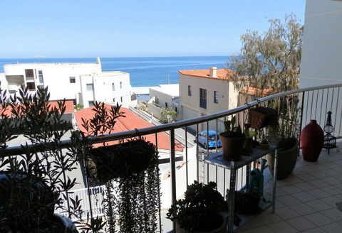 Sun, Sand, Sea And Salty Kisses Cottesloe Beach House - Accommodation Rockhampton 0