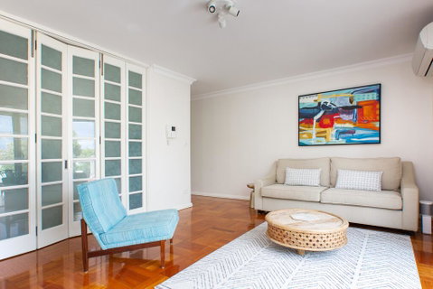 Sunlit Bondi Beach Apartment With Balcony, Parking - Accommodation Rockhampton 3