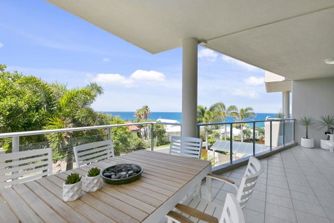 Sunny And Spacious Sunshine Beach - Accommodation Rockhampton 3