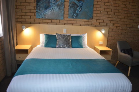 Sunray Motor Inn - Accommodation Rockhampton 0