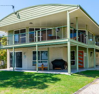 Sunsets from your front patio - Sylvan Beach Esp Bellara - Accommodation Rockhampton