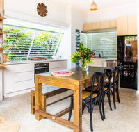 Sunworship Villas 3 and 4 - Accommodation Rockhampton