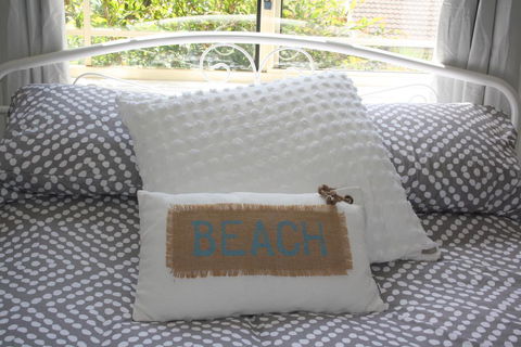 Surf Beach On Eric - Accommodation Rockhampton 1
