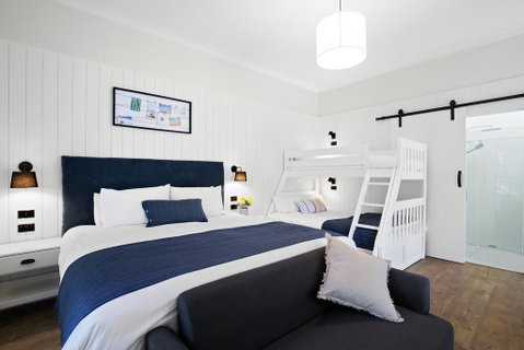 Surfaris Retreat - Accommodation Rockhampton 0