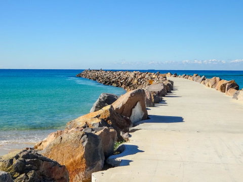 Surfs Up - Accommodation Rockhampton 2