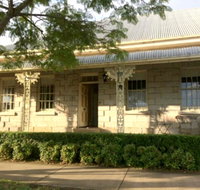 Surgeon's Cottage - Accommodation Rockhampton