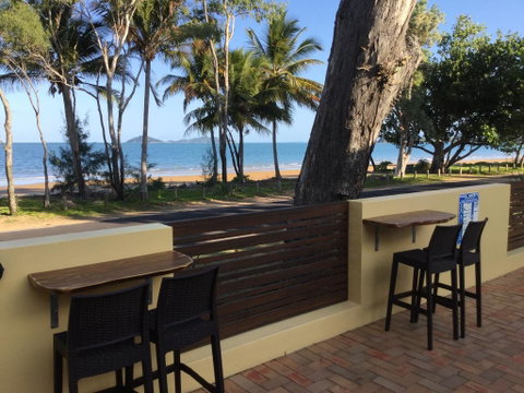 Taihoa Holiday Units Adults Only - Accommodation Rockhampton 2
