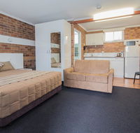 Tally Ho Motor Inn - Accommodation Rockhampton