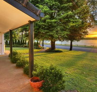 Tara Downs on Lake Albert - Accommodation Rockhampton