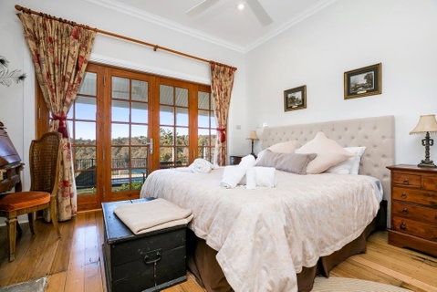 Taradale House Estate - Accommodation Rockhampton 0