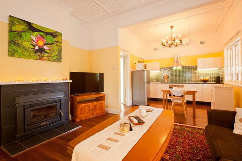 Taree Apartment - Accommodation Rockhampton 0