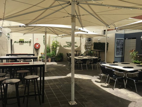 Taylors Hotel - Accommodation Rockhampton 1