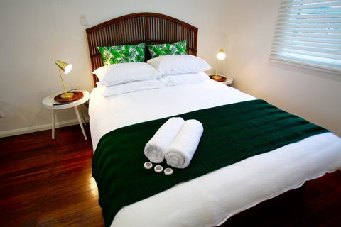 Tea Gardens Hotel - Accommodation Rockhampton 0