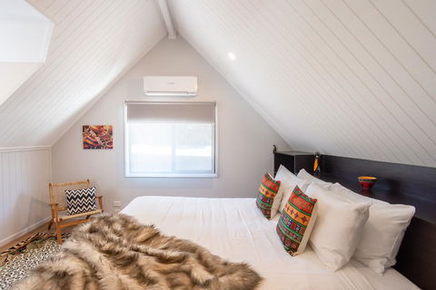 The African Village - Accommodation Rockhampton 1