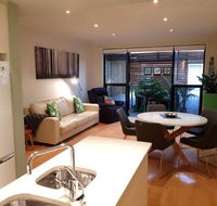 The Artisan - 3BR House In The City - Accommodation Rockhampton